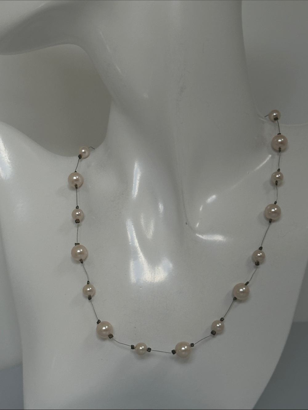 VINTAGE CAROLEE Cream Pearl Beaded Necklace